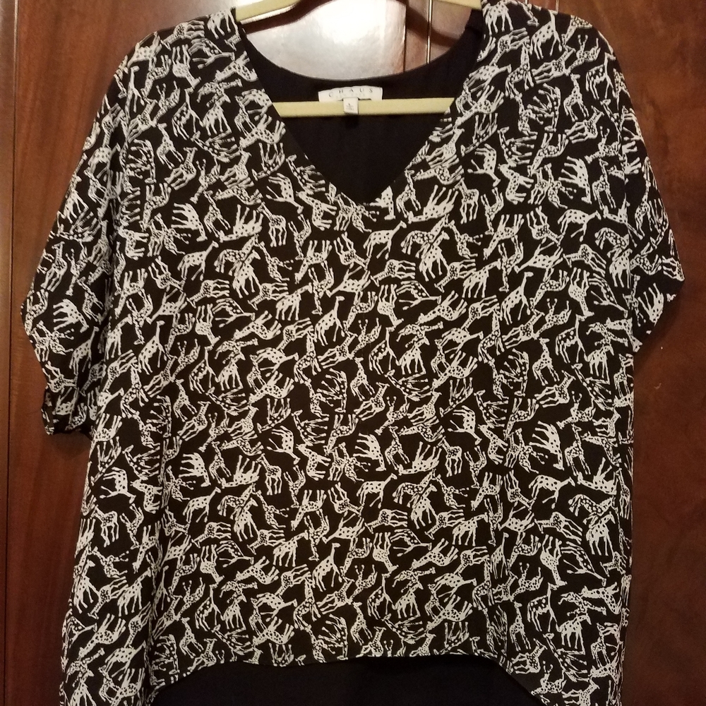 Chaus Giraffe Top